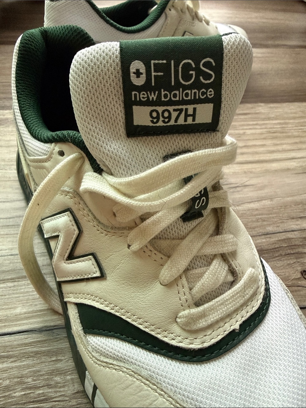 New Balance Cream and Dark Green Lifestyle Sneakers - Picture 3 of 4